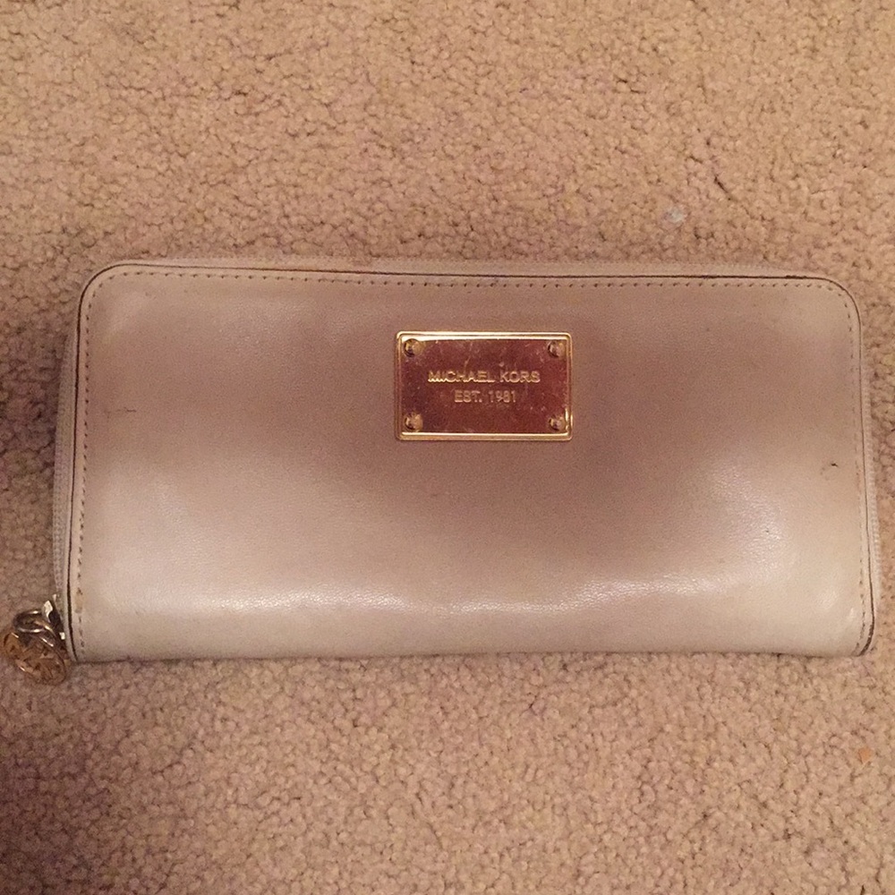 Cream Michael Kors Wallet